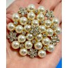 Unbranded Pearl with Rhinestone Flowers Round Gold Brooch Box included