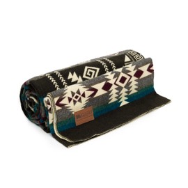 QISU Wool Blanket Throw | Large, Beautiful, Warm, Handmade in Ecuador by Local Artisans |94″ x 78″|Ultra-Soft, Hypoallergenic & Breathable | Non-Itchy or Scratchy Fabric (Jacamars Green)