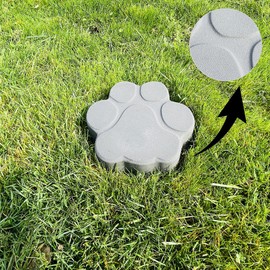 AUTUMN Paw Print Stepping Stone Mold, Concrete Cement Mold for Non-Slip Garden Decor, 7 in