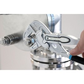 HAZET Pliers Wrench 762-26, Length 260 mm, Quick Adjustment with Tip/Step Lever Function, 2.5 mm Locking Spacing, 20 Locking Positions, Chrome-Plated Pliers Legs, Ergonomic Feel