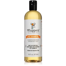 Fluppets Certified Organic Pet Shampoo Natural Hypoallergenic Non Toxic For Sensitive Itchy Skin For Dogs, Cats, Puppies, Guinea Pigs and Rabbits. Concentrated Formula 16 Ounce