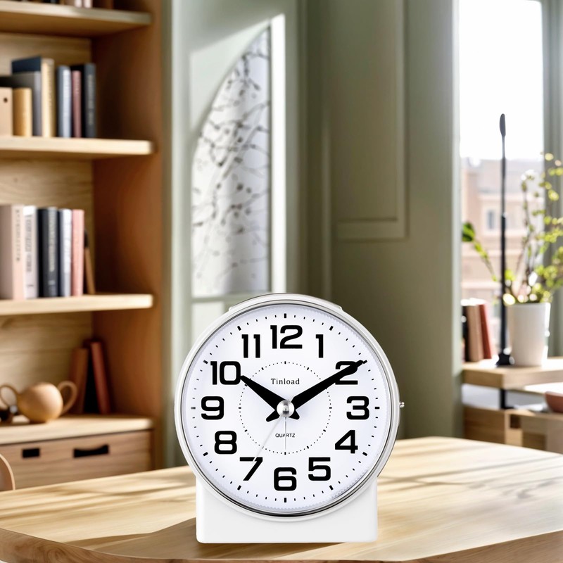 4.3" No Ticking Analog Alarm Clock,Silent Readable for Seniors,Easy to