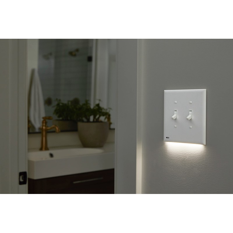 SnapPower SwitchLight - LED Night Lights Wall Plate with Built-in