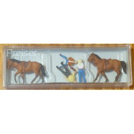Preiser HO #10500 Sports & Recreation -- Riders w/Horses #1