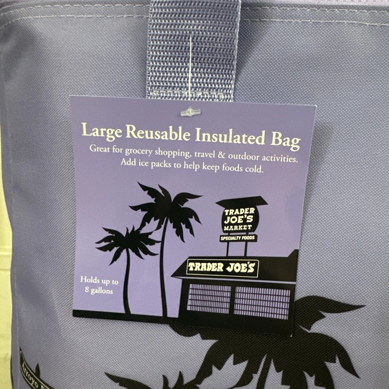 Trader Joe's Lavender Purple LE Reusable Insulated Shopping Eco Tote