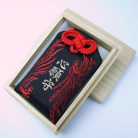 Paulownia Boxed Paulownia Paulownia Paulownia Box with Phoenix Pattern, Shirasaki Hachimangu Shrine Amulet
