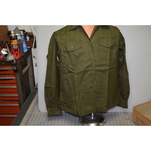 military *womans wool shirt size 14