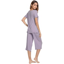 WiWi Womens Bamboo Pajamas Soft Pajama Sets Comfy Short Sleeves Loungewear Plus Size Sleepwear Top with Capri Pants Pjs S-4X, Violet, X-Large