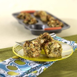Rachael Ray Yum-o! Nonstick Bakeware Oven Lovin’ Cups Muffin Pan, 6-Cup, Gray with Orange Handles