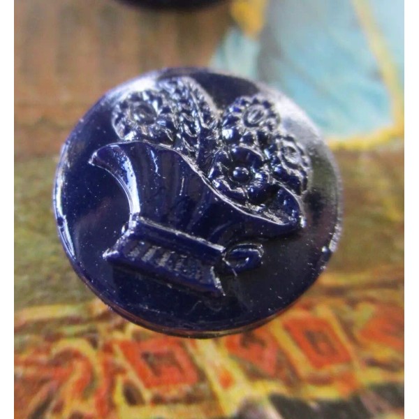 Set of 4~Vintage 1/2" Jet Black flower basket glass Buttons~NOS