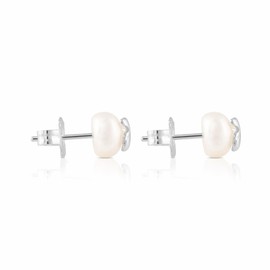 TOUS Sterling Silver Earrings on 8mm Pearl for Women with Snap Closure, Bear Pattern, Classic and Elegant, Icon Pearl Collection