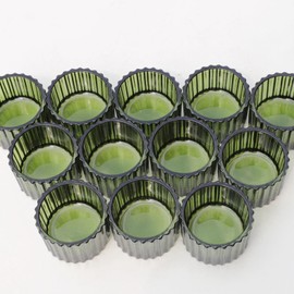 Vohocandle Grün Windlicht Glas mit geripptem Muster, 12 kleine Behälter für Teelichter für Weihnachten, grün, Kerzenhalter Glas für Hochzeit, Innendekoration und Geburtstagsfeiern (5 cm x 3,5 cm)