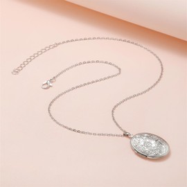 Engraved Flower Empaistic Geometric Photo Locket Necklace Gold Silver Plated Vintage Antiqued Carved Pattern Oval Round Hold Pictures Pendant Necklace for Men Women Souvenir Memorial Fashion Jewelry
