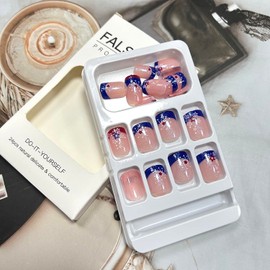Independence Day Press on Nails Short Square Nails Full Cover French False Nails Stars Pattern Fake Nails Artificial Acrylic Nails Red Blue White Tricolor Festival Nails Glue on Nails for Women July 4