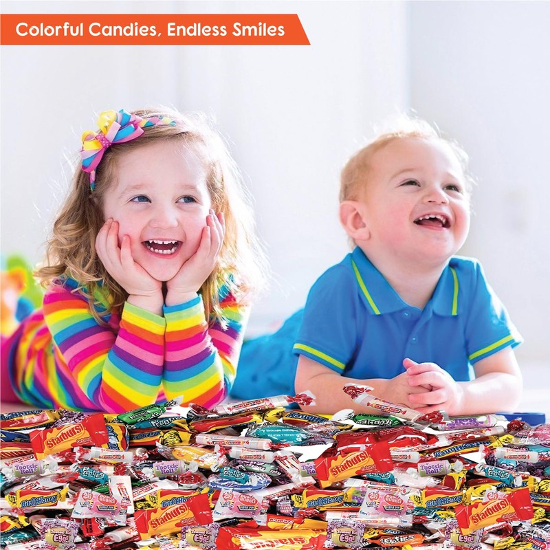 Fun Express 1,000 Piece Premium Bulk Candy - 13 lbs,