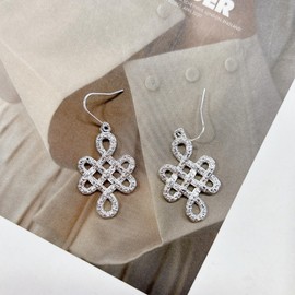 Auspicious Knot Dangle Drop Silver Plated Earrings for Women Statement Retro National Chinese Style Endless Celtic Knot Dangling Hoop Chic Dainty Hook Earring Irish Good Luck Jewelry Birthday