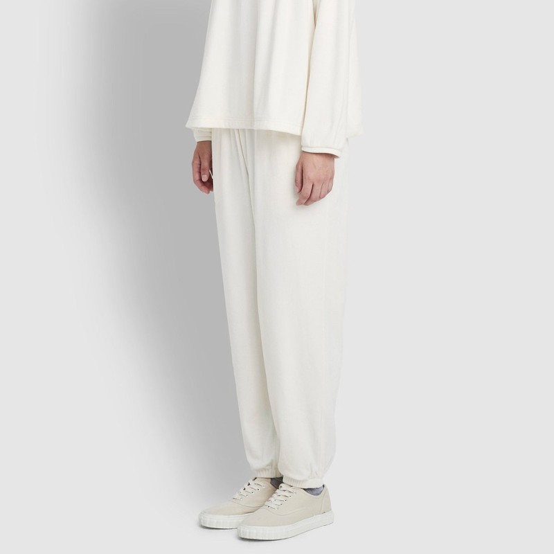 JAJU [JAJU/자주] 여 밍크 플리스 셔링 파자마 팬츠_아이보리 [JAJU] Women's