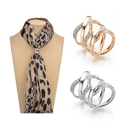 2PCS Rhinestone Inlayed Silk Scarf Clips Scarf Ring Fashion Scarves Buckle Scarf Wrap Holder Clamp Silk Scarf Clasp for Clothing Neckerchief Shawl (Golden + Silver)