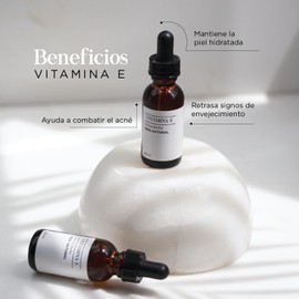 Botica 44 Suero Facial Aceite de Vitamina E, Antienvejecimiento, Antioxidante, Regenerador Celular, 100% Natural 30ml