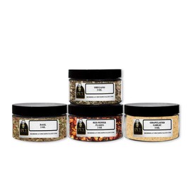 Italian Assortment Set - Contains: 4 Assorted Plastic Jars (product weight varies due to density) - 1 Jar each of: Basil, Red Pepper Flake, Oregano, & Garlic)