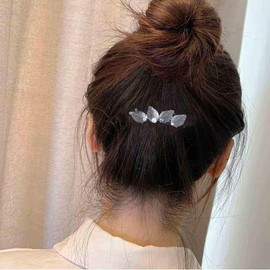 Yheakne Vintage Pearl Hair Clip Pin Silver Pearl Hair Pins Bridal Hair Barrette Hairpin Pearl Wedding Headpieces Decorative Bobby Pins Metal Head Clip Bride Hair Accessories for Women (Silver)