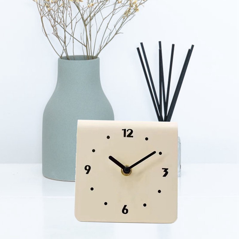 Desktop Clock Simple Modern Quiet Movement Metal Desk Clock Ornament