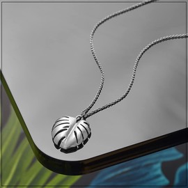 LOVETT& CO Silver Plated Cheese Plant Leaf Pendant Necklace Long