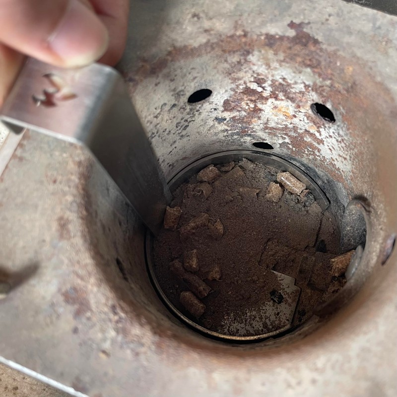 Grillrost.com Das Original Ash Shovel for Traeger Ranger - Removes