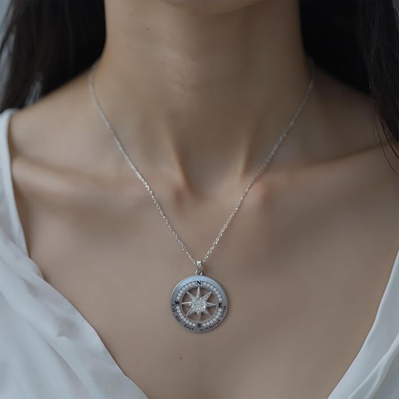 Kuschelkatze 1 Carat Moissanite Compass Pendant Necklace in Sterling Silver