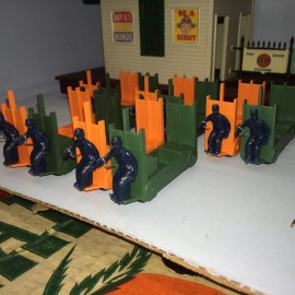 LIONEL #356A  Orange & Dark Green Station Carts     5pr./$52.50