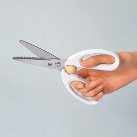 Kai Corporation KAI KITCHEN DH8004 Kitchen Scissors, Scissors, Ginkgo Cracking, Removable, Separate Type, Dishwasher Safe, White