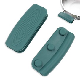 2Pcs Silicone Pot Handle Covers with Buttons, Heat Resistant Cast Iron Pot Assist Handle Covers, Non Slip Silicone Pot Holders, Reusable Hot Pot Grip Handle Sleeves (Green)