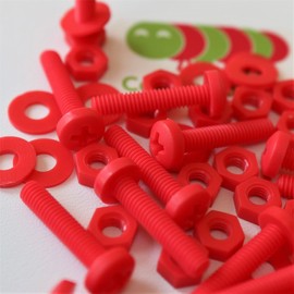 20 x Phillips Pan Head Screws Red Plastic Nuts & Bolts Made from Polypropylene (PP) Acrylic M4 x 20mm Washers Resistant to Water, Corrosion & Chemical Electrical Insulator Strong
