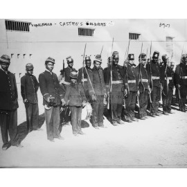 CIPRIANO CASTRO'S SOLDIERS IN UNIFORM VENEZUELA 8X10 PHOTO