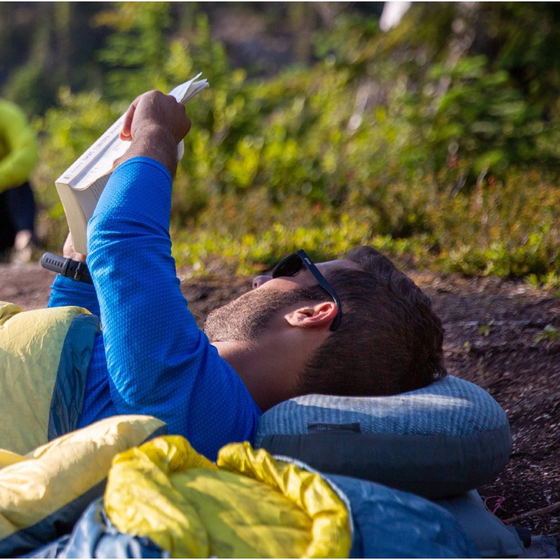 THERMAREST Outdoor Pillow, Air Head Pillow, blue mountain