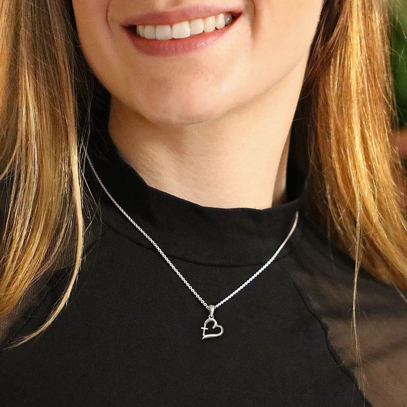 CLEVER SCHMUCK Cross Necklace in Heart Silver 19 mm &