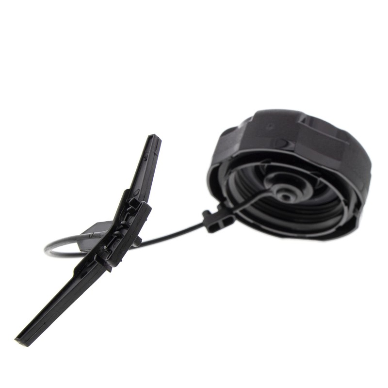 CUB CADET 751P15242A Vented Fuel Cap w/Tether XT1 XT2 LT42