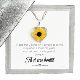 Dije Corazón &quot;Tú Sí Eres Bonita&quot; Collar Girasol en Plata con Cadena Fígaro de 45 cm y Tarjeta con la Frase del Ogro Verde
