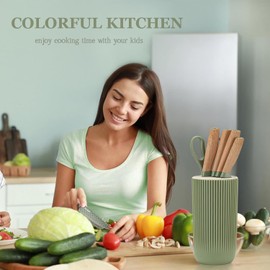 Kitchen Knife Set, 6 Pieces Green Professional Knife Set with Universal Knife Block, Super Sharp Knife Set with Ergonomic Handle, Non-Stick Stainless Steel Knife Block Set (Green)