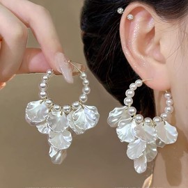 YISXVD Bohemian Vintage Floral Pearl Hoop Earrings White Shell Petal Dangle Earrings for Women Bridal Wedding Everyday Party Jewelry (White)