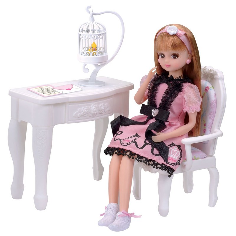 Licca-chan LF-12 Princess Chair & Table