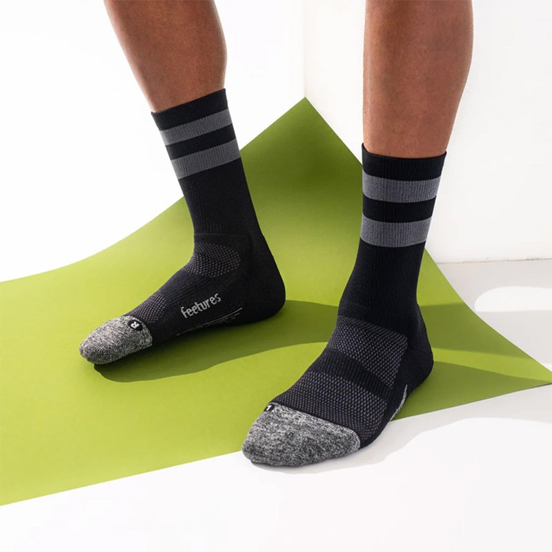 Features Elite_LIGHT_MINI CREW Socks, Black