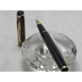 HERO GORGEOUS HIGH QUALITY HERO HEAVY BLACK AND GOLD ROLLER BALL PEN