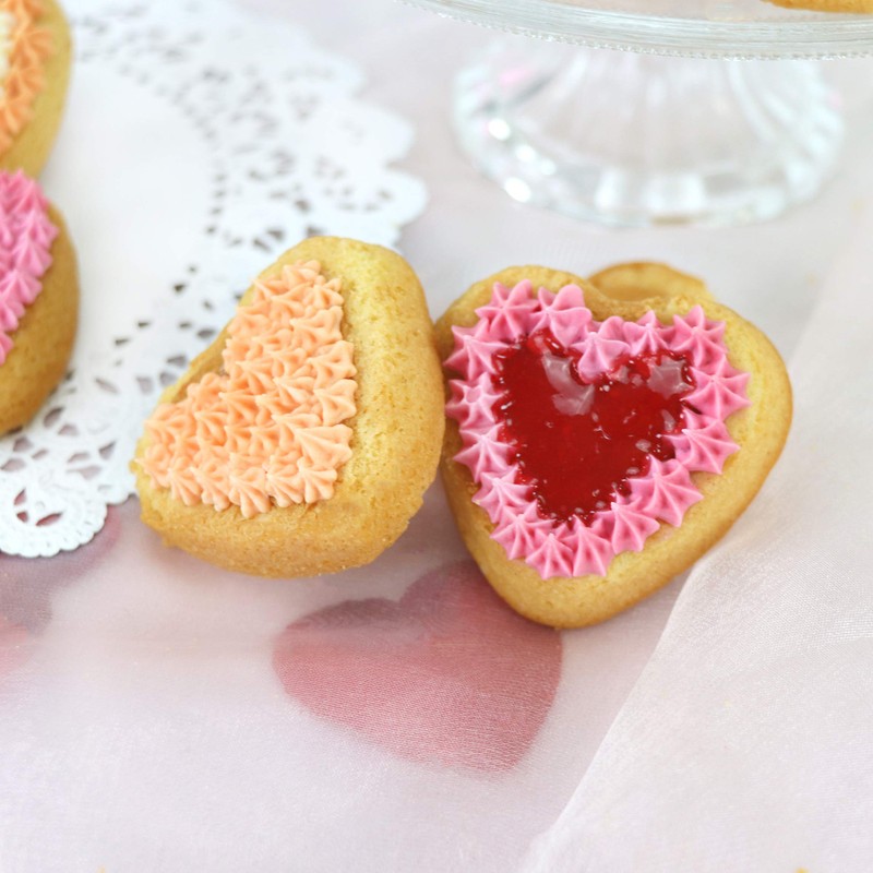 PME Non Stick 12 Cup Mini Heart Pan, Carbon Steel,Grey