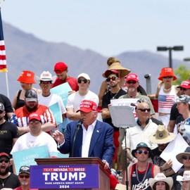 Trump 2024 Bucket Hat Summer Hat Beach Sun Hat for Men & Women1
