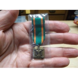 Navy & Marine Corps Achievement Mini Medal NIP