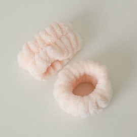 JtrM Pink Face Washing Wrist Bands (2-Pack) - Water Drip Prevention for Cleansing Prevention 3ea