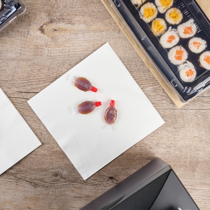 Restaurantware-Bento Tek 3 Milliliter Fish-Shaped Bottles, 100 Disposable Mini Condiment