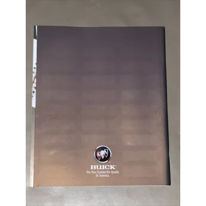 1995 Buick 86-page Sales Brochure Catalog - Roadmaster Riviera Park