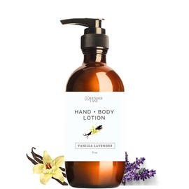 LAVENDER LANE Loción Corporal Y De Manos Con Vainilla Y Lavanda, 9 Oz - Elaborada Con Nuestro Aceite Esencial De Lavanda, Leche De Cabra, Manteca De Karité Hidratante, Cultivada Y...
